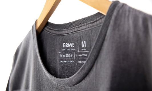 Camiseta Sexy Girl Brave - Gola Básica